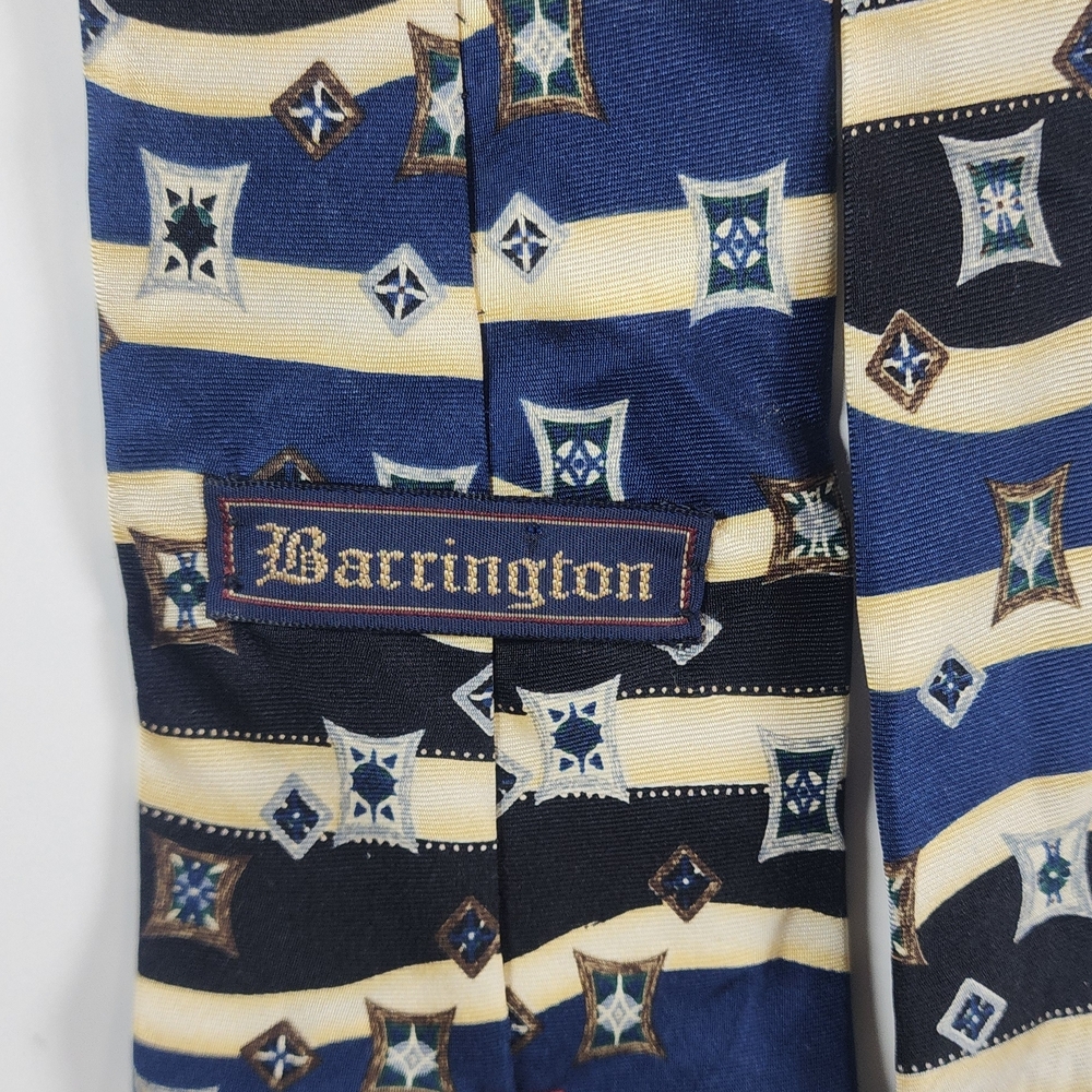 Barrington Vtg Navy and Cream Geometric Wave Men's Tie - Picture 2 of 4